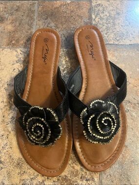Magic COLLECTION Black Floral Blinged Slide Sandals